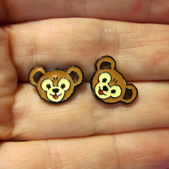 Duffy Bear Earrings~Hypoallergenic - Picture 1 of 4